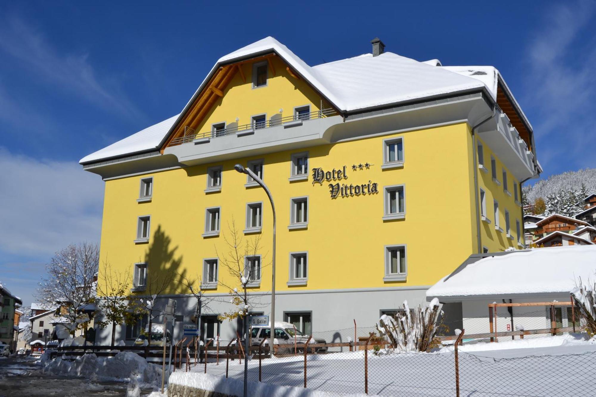 Hotel Vittoria Folgaria Exterior photo
